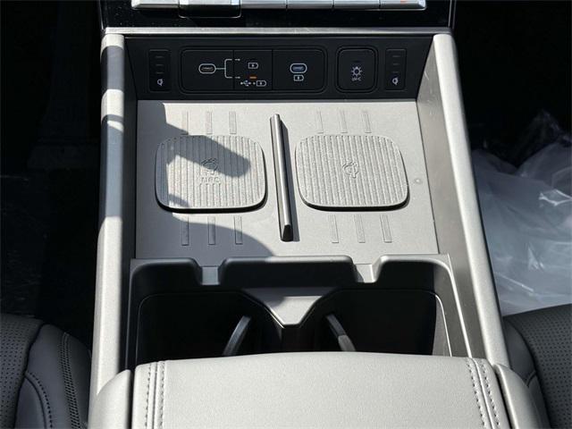 Photo of 2025 Serenity White Hyundai SANTA FE HEV