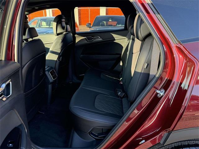 Photo of 2025 Dawning Red Kia Sportage