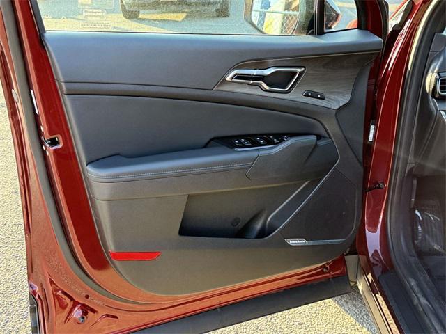 Photo of 2025 Dawning Red Kia Sportage
