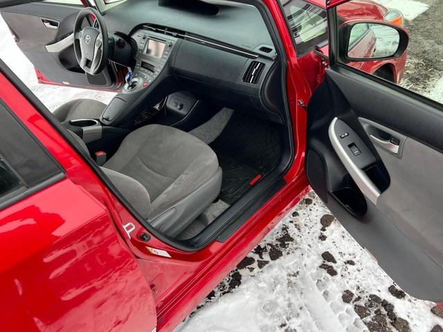 Photo of 2014 Red Toyota Prius