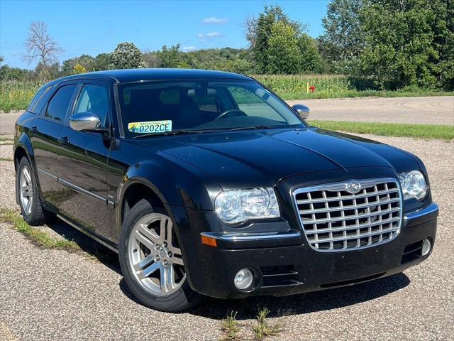 Photo of 2005 Black Dodge Magnum