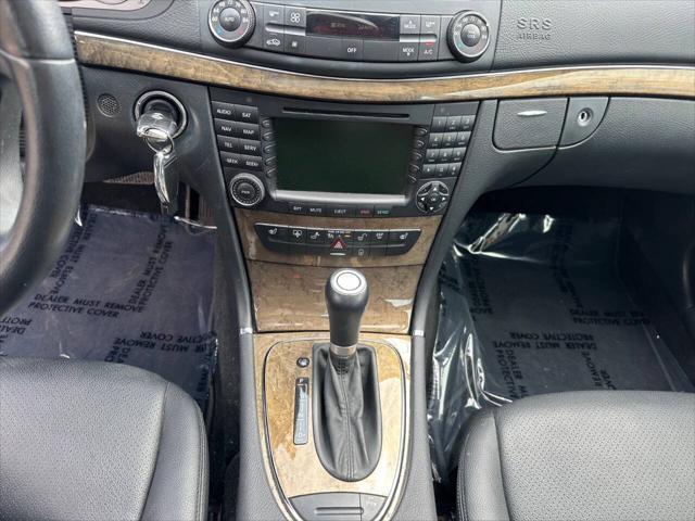Photo of 2008 Silver Mercedes-Benz E-Class