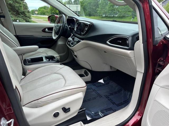 Photo of 2020 Red Chrysler Pacifica