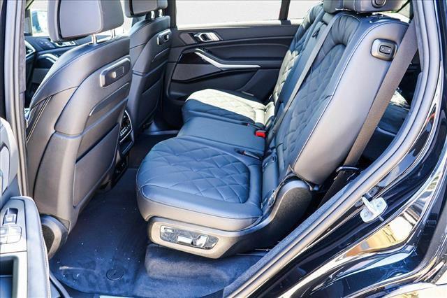 Photo of 2026 Black Sapphire Metallic BMW X7