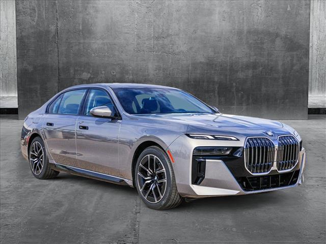 Photo of 2025 Oxide Grey Metallic BMW 740