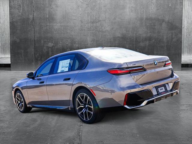 Photo of 2025 Oxide Grey Metallic BMW 740
