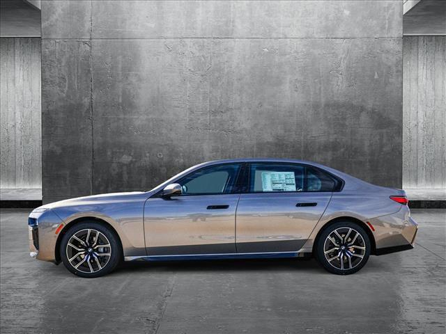 Photo of 2025 Oxide Grey Metallic BMW 740