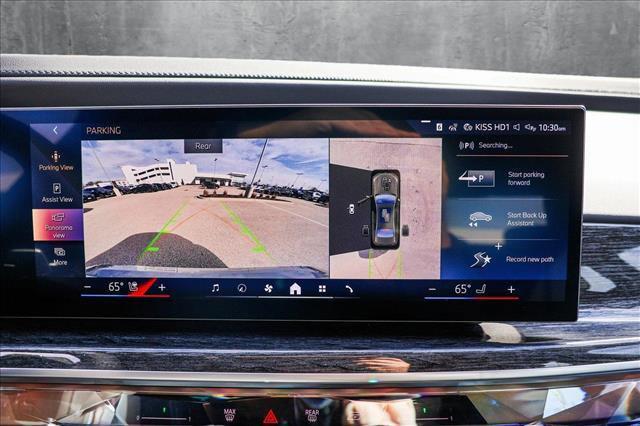 Photo of 2025 Oxide Grey Metallic BMW 740