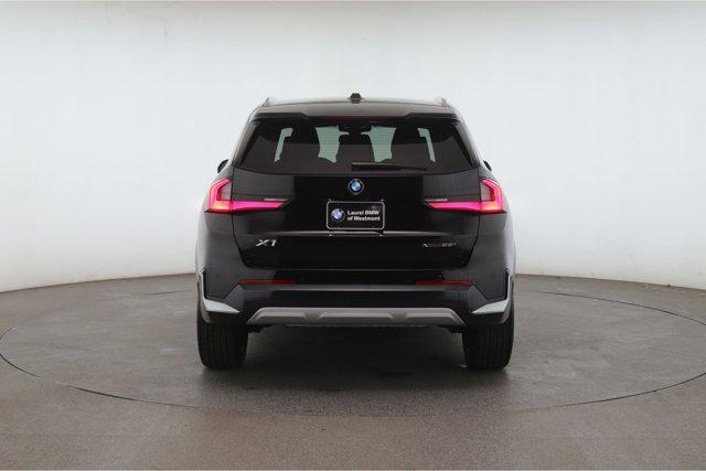 Photo of 2024 Jet Black BMW X1