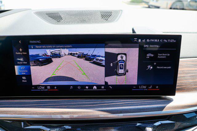Photo of 2026 Mineral White Metallic BMW X5 PHEV