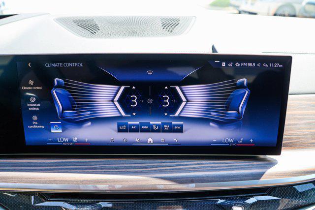 Photo of 2026 Mineral White Metallic BMW X5 PHEV