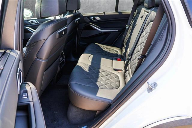 Photo of 2026 Alpine White BMW X5
