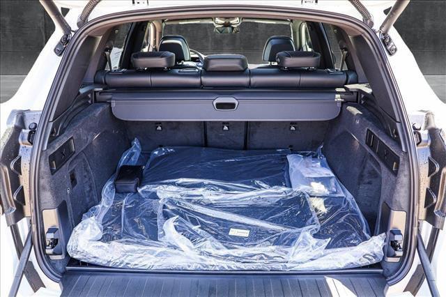 Photo of 2026 Alpine White BMW X5