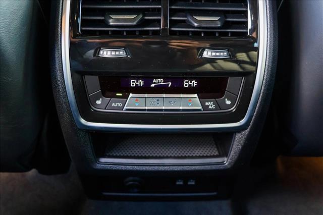 Photo of 2026 Marina Bay Blue Metallic BMW X5 M