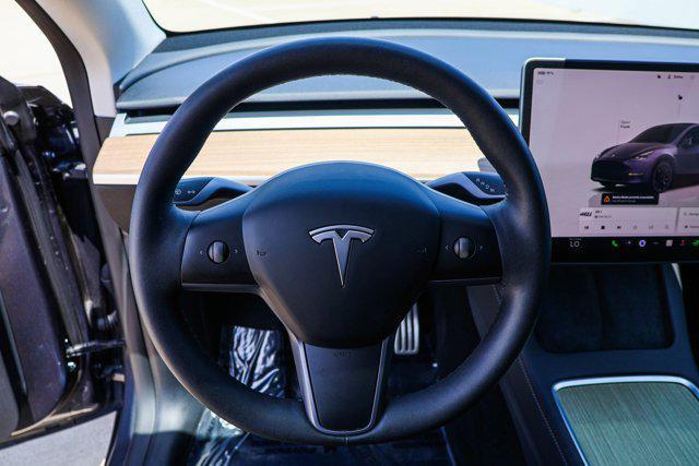 Photo of 2023 Midnight Silver Metallic Tesla Model Y