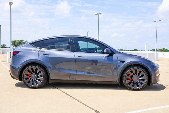 Photo of 2023 Midnight Silver Metallic Tesla Model Y
