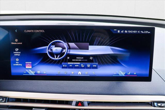 Photo of 2026 Alpine White BMW iX