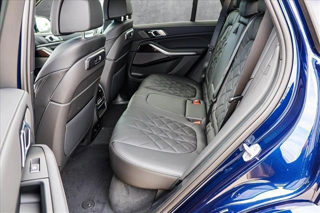 Photo of 2026 Tanzanite Blue II Metallic BMW X5