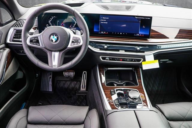 Photo of 2026 Tanzanite Blue II Metallic BMW X5