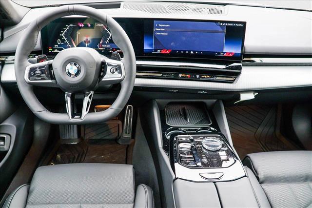 Photo of 2025 Black Sapphire Metallic BMW 530