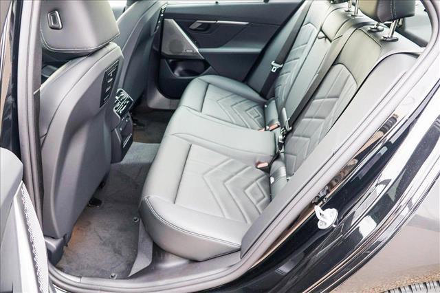 Photo of 2025 Black Sapphire Metallic BMW 530