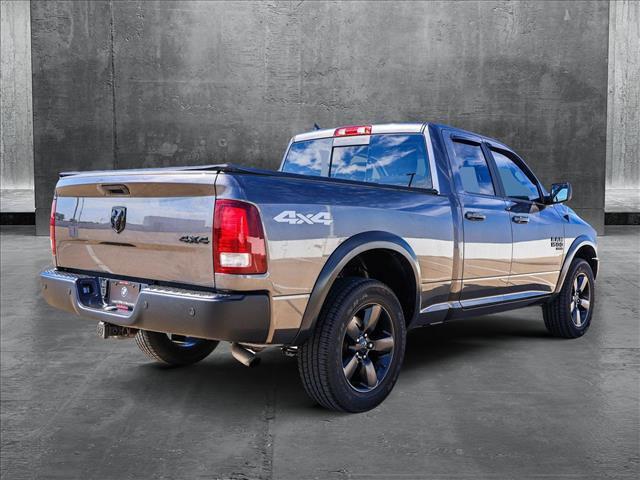Photo of 2019 Granite Crystal Metallic Clearcoat RAM 1500 Classic