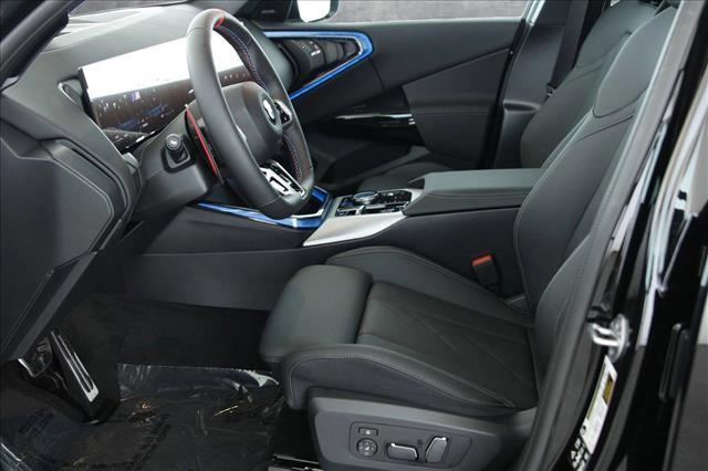 Photo of 2025 Black Sapphire Metallic BMW X3