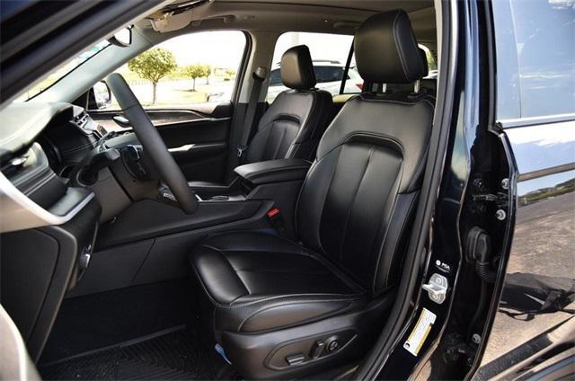 Photo of 2024 Midnight Sky Jeep Grand Cherokee