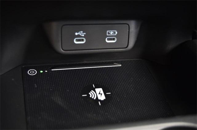 Photo of 2026 Milano Red Honda HR-V