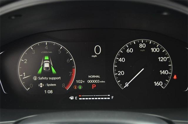 Photo of 2025 Platinum Honda Civic