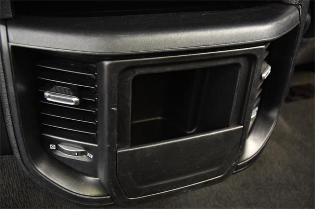Photo of 2023 Diamond Black Crystal Pearlcoat RAM 1500