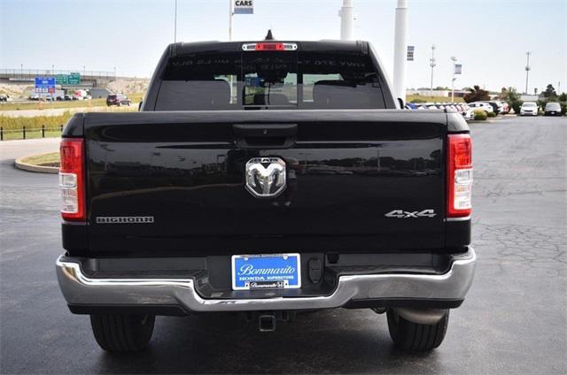 Photo of 2023 Diamond Black Crystal Pearlcoat RAM 1500