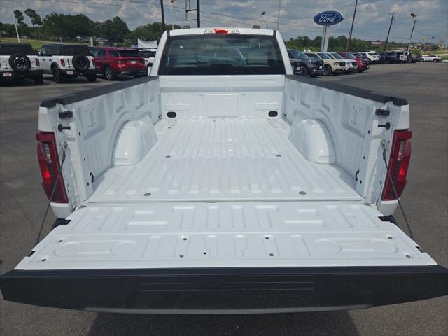 Photo of 2025 Oxford White Ford F-150