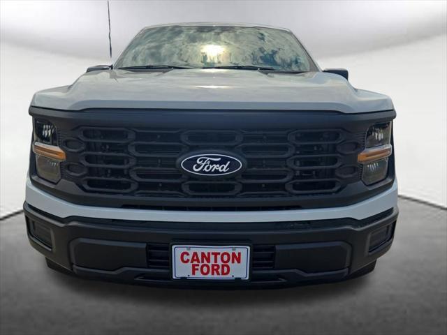 Photo of 2025 Oxford White Ford F-150