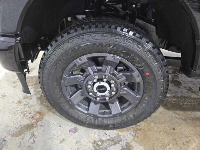 Photo of 2025 Agate Black Metallic Ford F-250