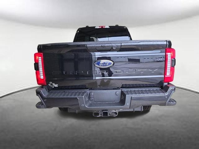 Photo of 2025 Agate Black Metallic Ford F-250