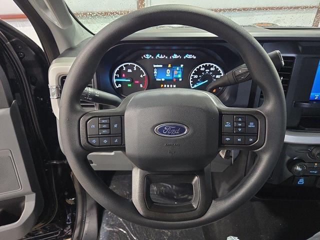 Photo of 2025 Agate Black Metallic Ford F-250