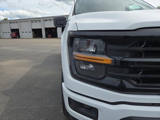 Photo of 2025 Oxford White Ford F-150