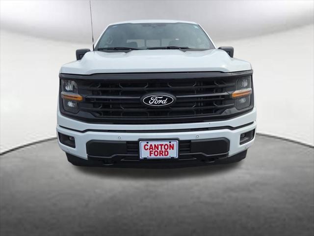 Photo of 2025 Oxford White Ford F-150