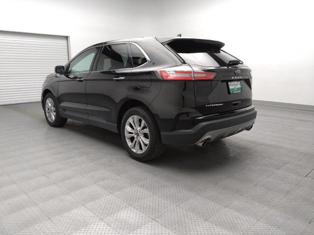 Photo of 2024 Agate Black Metallic Ford Edge