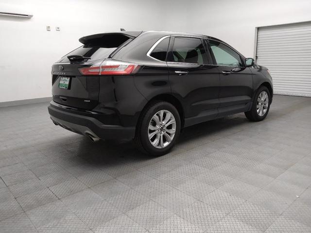 Photo of 2024 Agate Black Metallic Ford Edge