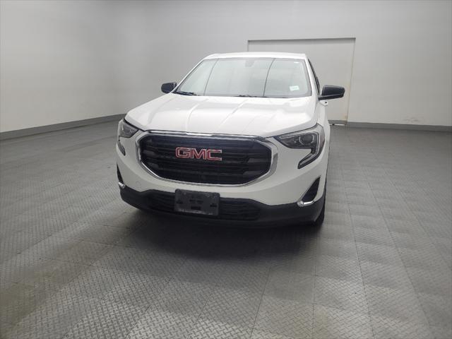 Photo of 2018 Summit White GMC Terrain