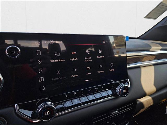 Photo of 2025 Onyx Black GMC Canyon
