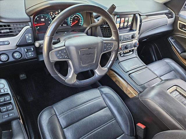 Photo of 2018 Summit White GMC Yukon