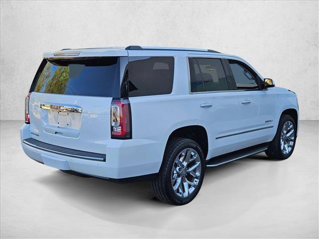 Photo of 2018 Summit White GMC Yukon