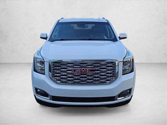 Photo of 2018 Summit White GMC Yukon