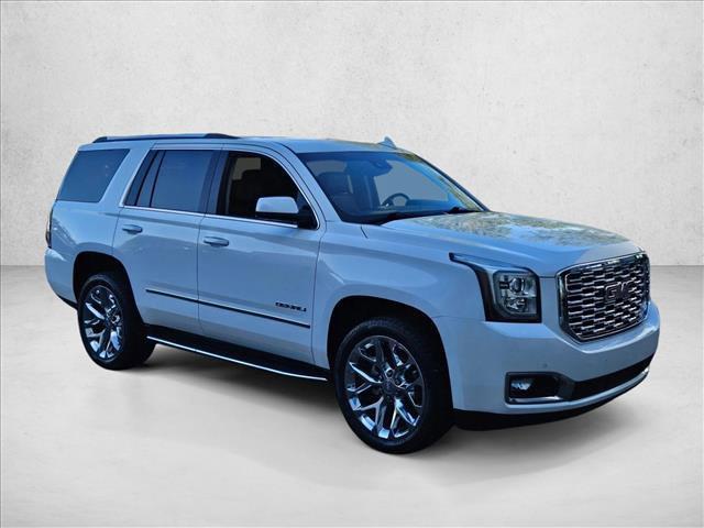 Photo of 2018 Summit White GMC Yukon