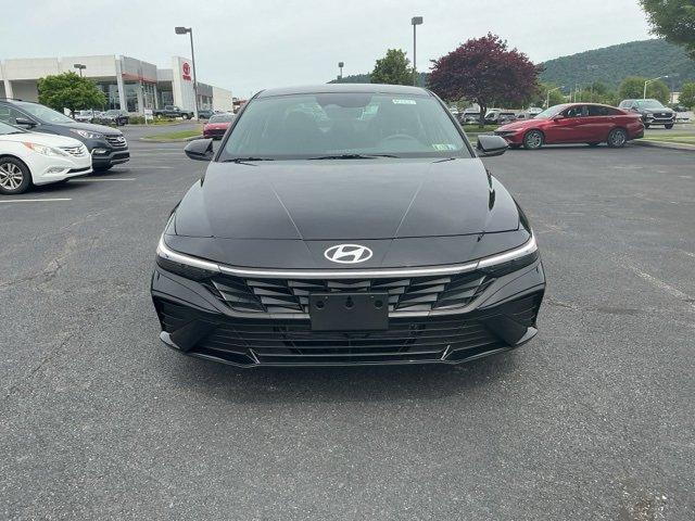 Photo of 2025 Black Hyundai ELANTRA HEV