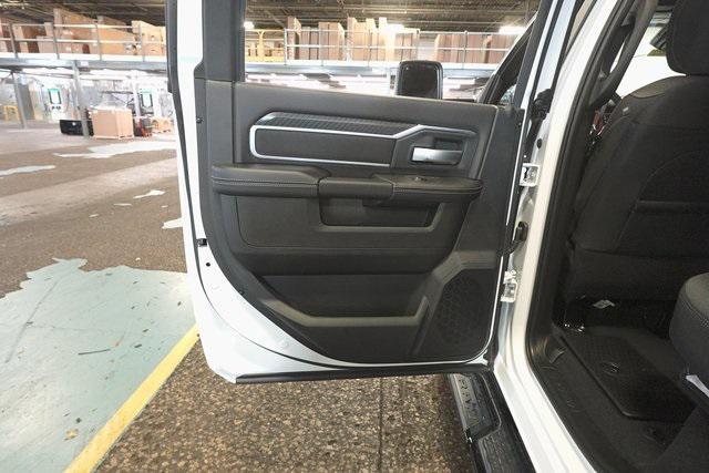 Photo of 2025 Bright White Clearcoat RAM 2500