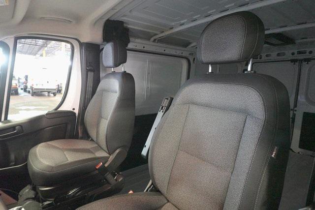 Photo of 2025 Bright White Clearcoat RAM ProMaster 1500